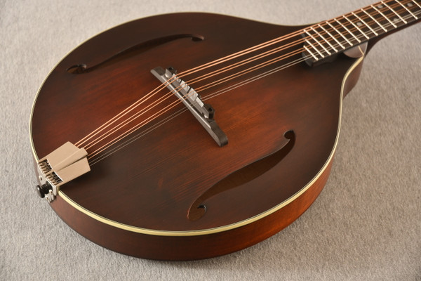 Dusty Strings - Eastman MDO305 Octave Mandolin