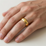 Comfort Fit Gold Wedding Band 7mm