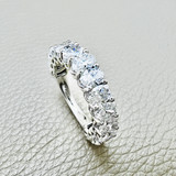 Elegant 14kt Gold Oval Diamond Band Weighing 3.25 Carats Total.