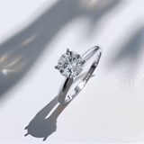 Round Diamond Solitaire Engagement Ring 0.60tcw White Gold Round Diamond Solitaire Engagement Ring 0.60tcw White Gold