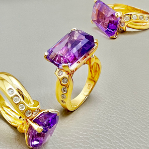 East-West Amethyst Diamond Ring 3.38tcw 18kt Gold - Treasured & Co. East-West Amethyst Diamond Ring 3.38tcw 18kt Gold - Treasured & Co.