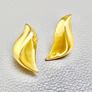 Dome Omega Earrings 7.80g
