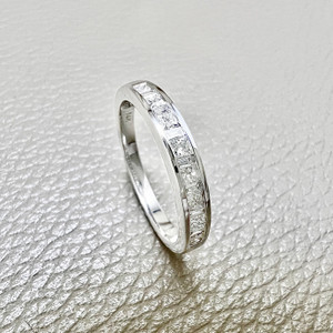 Round & Baguette Diamond Channel Band 0.36tcw