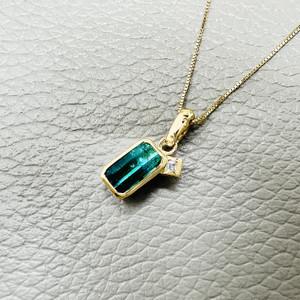 Bi-Tourmaline Diamond Pendant Necklace 0.77tcw in 14kt Yellow Gold Bi-Tourmaline Diamond Pendant Necklace 0.77tcw in 14kt Yellow Gold