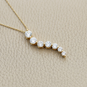 1 Carat Graduating Diamond Necklace