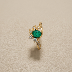 Petite oval emerald and diamond ring 0.50tcw 18kt yellow gold front view