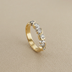 Half-Bezel Waves Diamond Band 0.24tcw