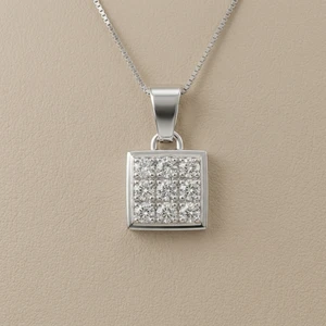 Square Pendant Necklace 0.90tcw