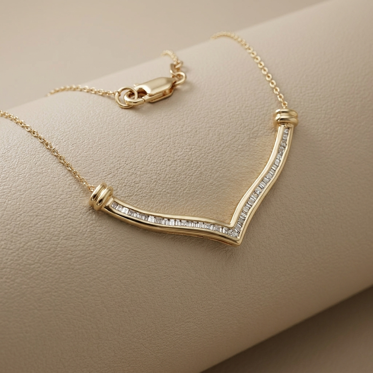 Baguette Diamond Chevron Necklace 0.23tcw