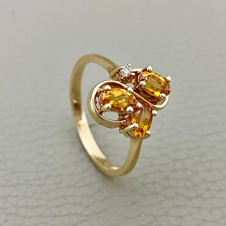 Oval Citrine Ring 0.36tcw
