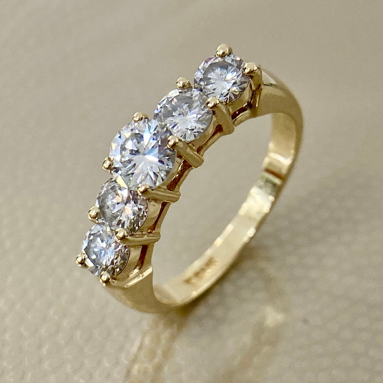 5-Stone Diamond Ring 0.90tcw