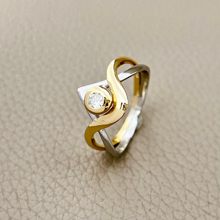 Luxury Two Tone 0.20tcw Diamond Ring Img