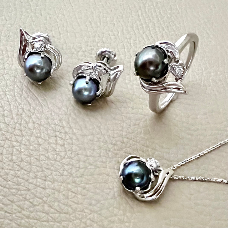 Freshwater Culture Pearl Diamond Set 0.05tcw