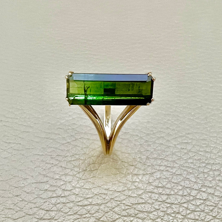 Knife-edge design and tourmaline ring