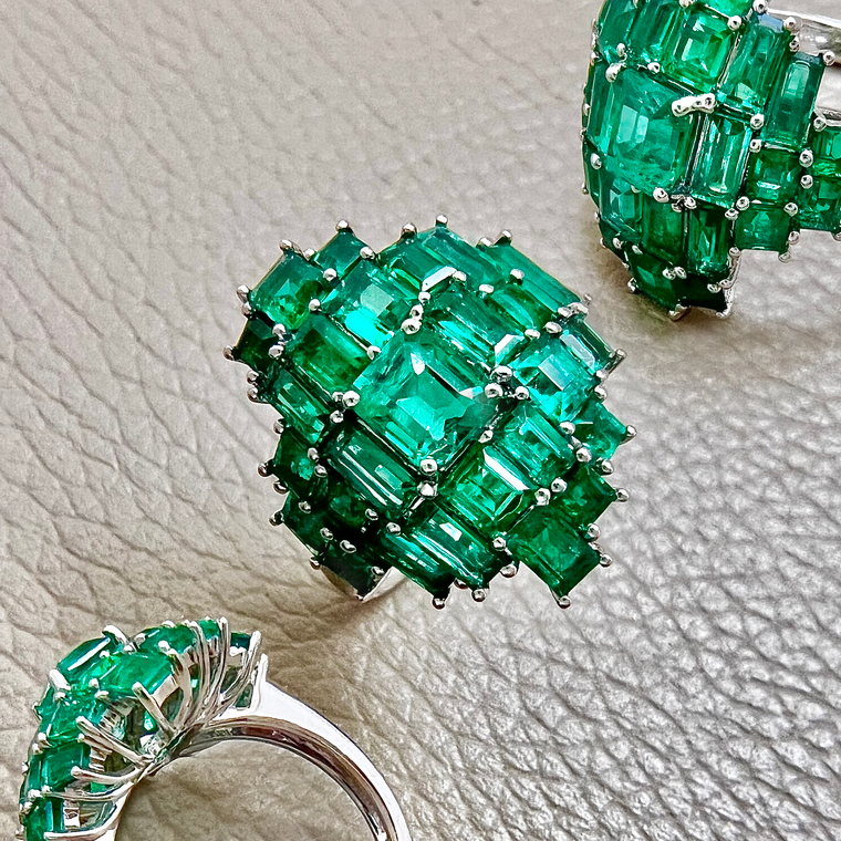 Luxurious Columbian Emerald Baguette Cocktail Ring with 5.00TCW.