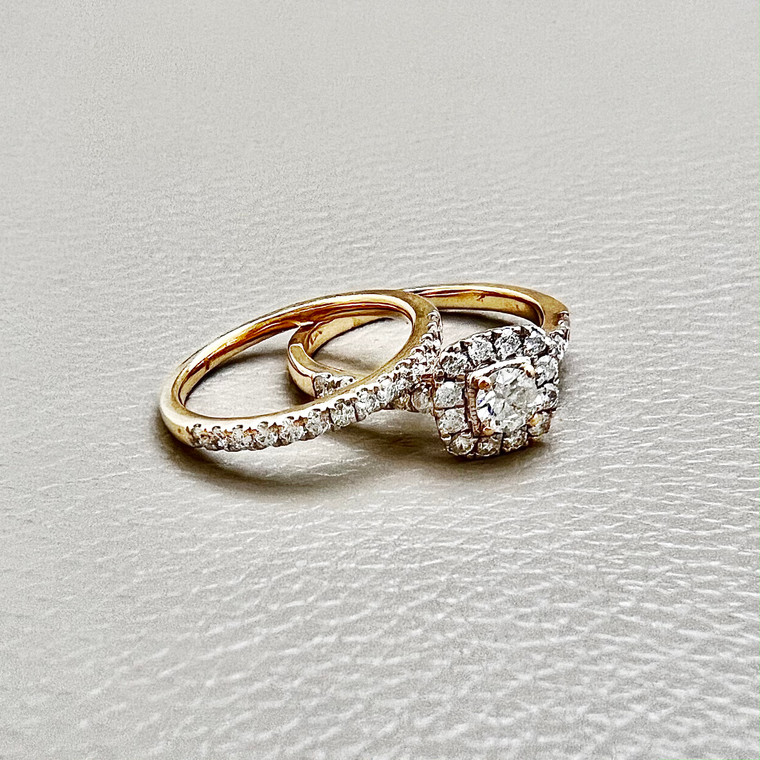 Round Diamond Halo Engagement Ring Set 1.35tcw
