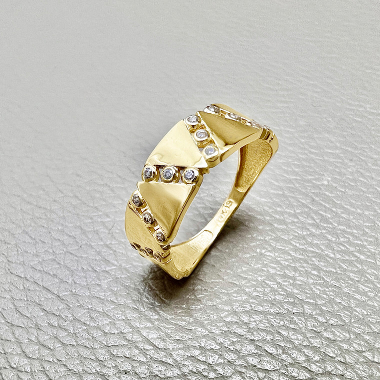 7mm Thick Gold Band Ring