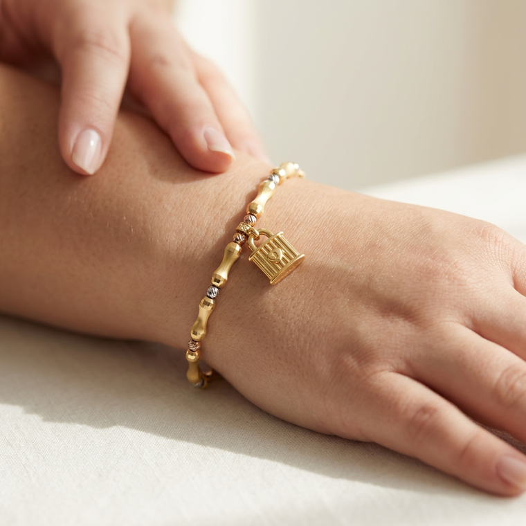 Lock Charm Gold Bracelet 5.00g