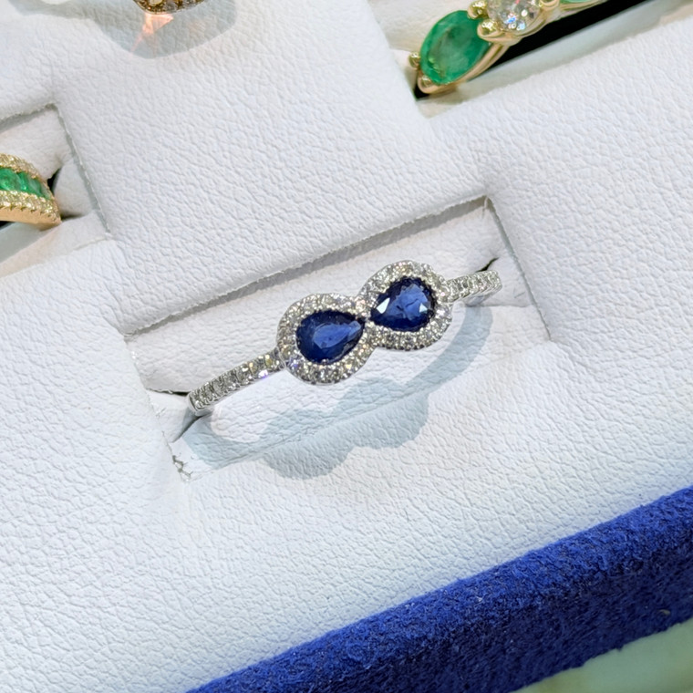 Pear Shape Sapphire Diamond Ring Front View