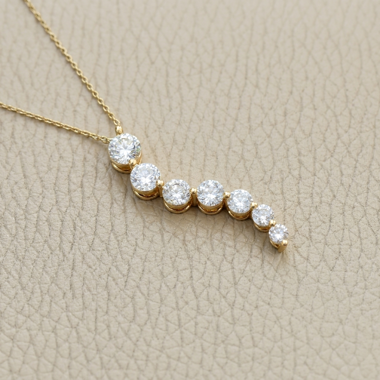 1 Carat Graduating Diamond Necklace