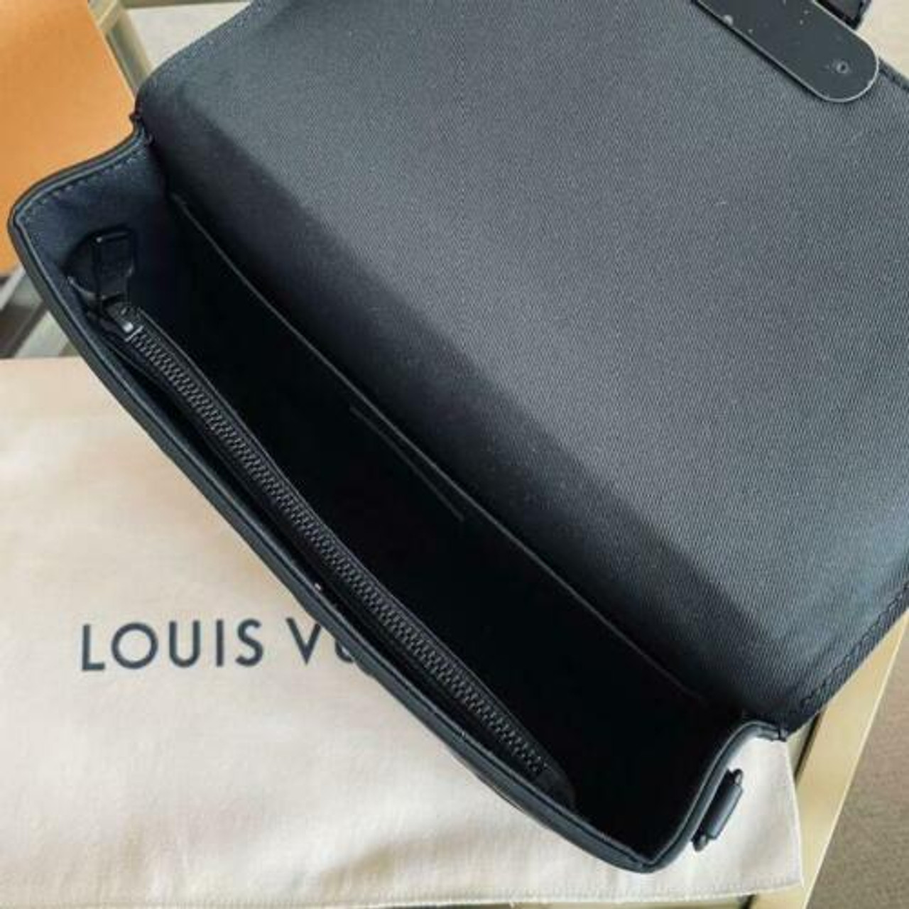 Shop Louis Vuitton 2021-22FW Ambassadeur Pm (M58711) by lufine