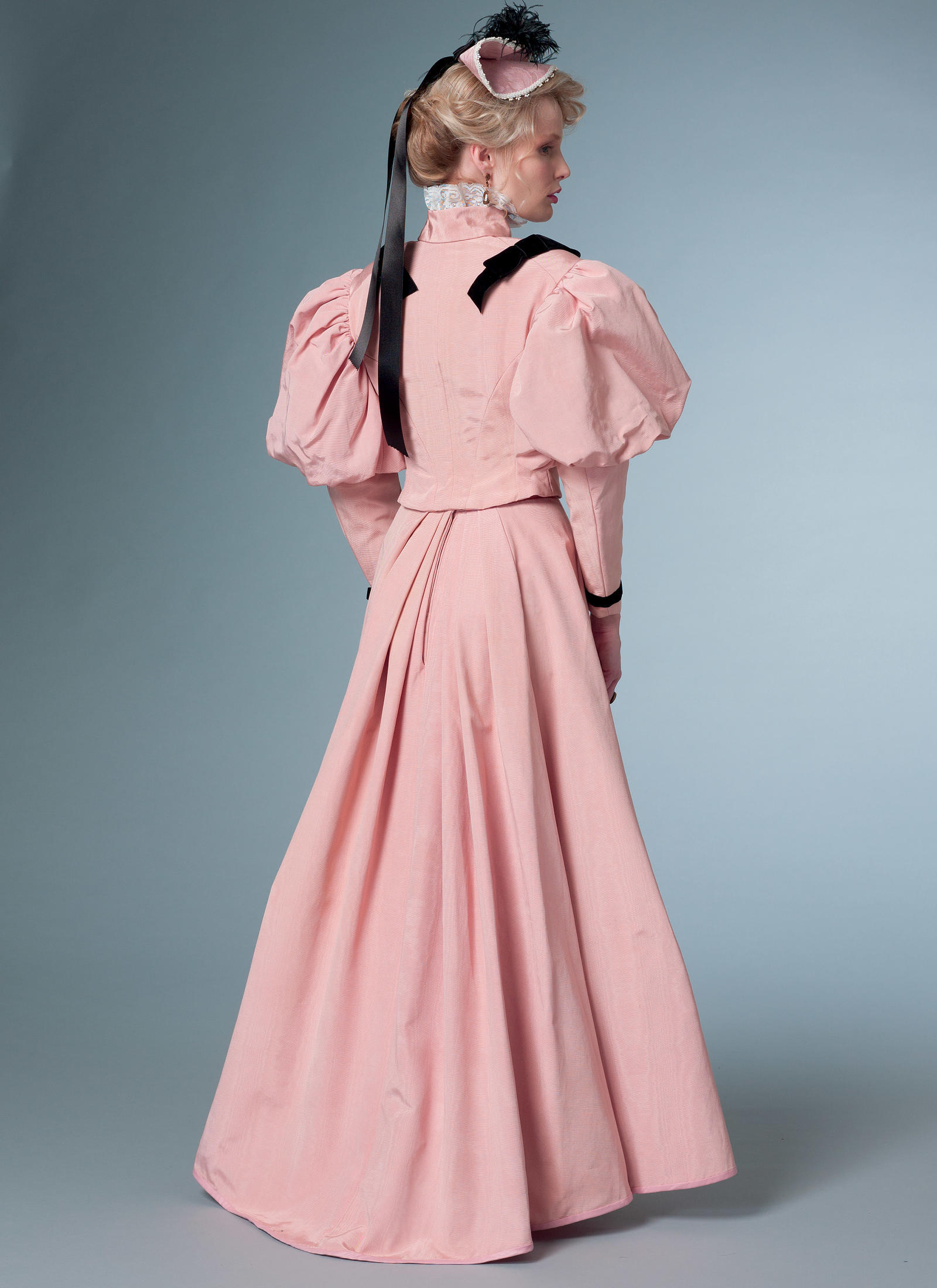 Butterick B6537 | Misses' Costume