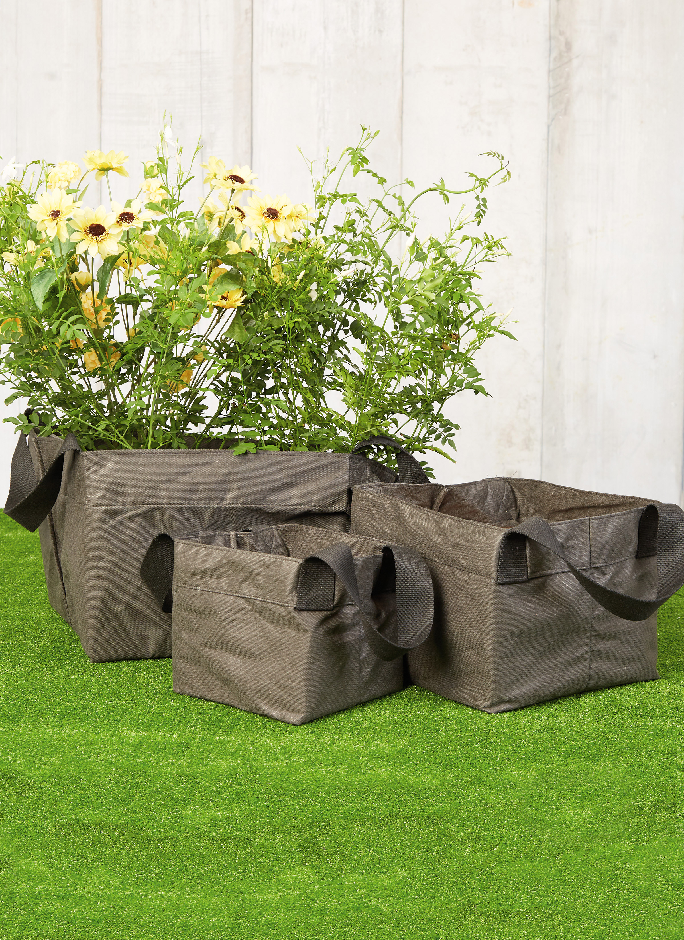 McCall's M8300 | Garden Items