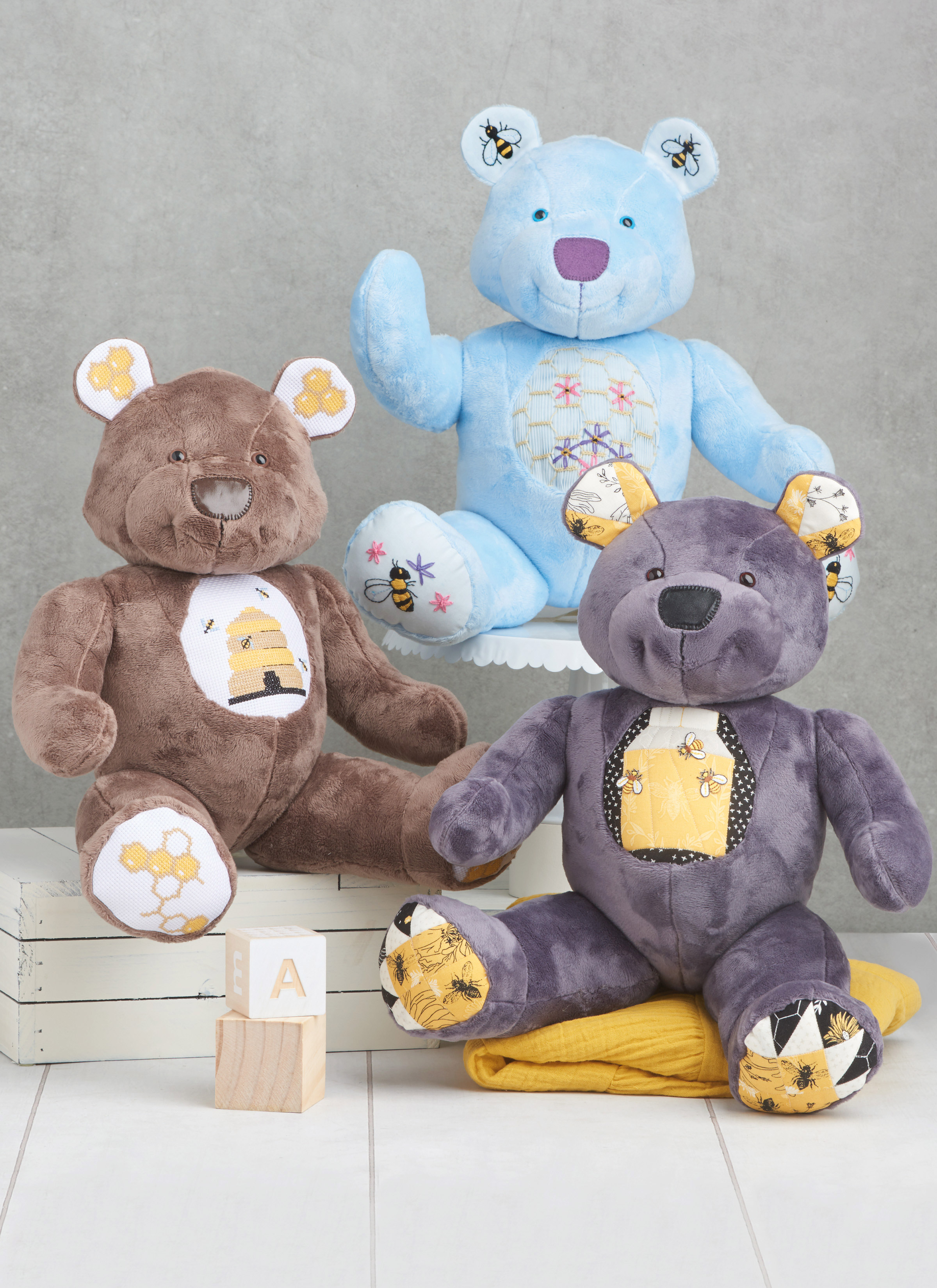 Simplicity S9731 | Stuffed Bear by Carla Reiss Design