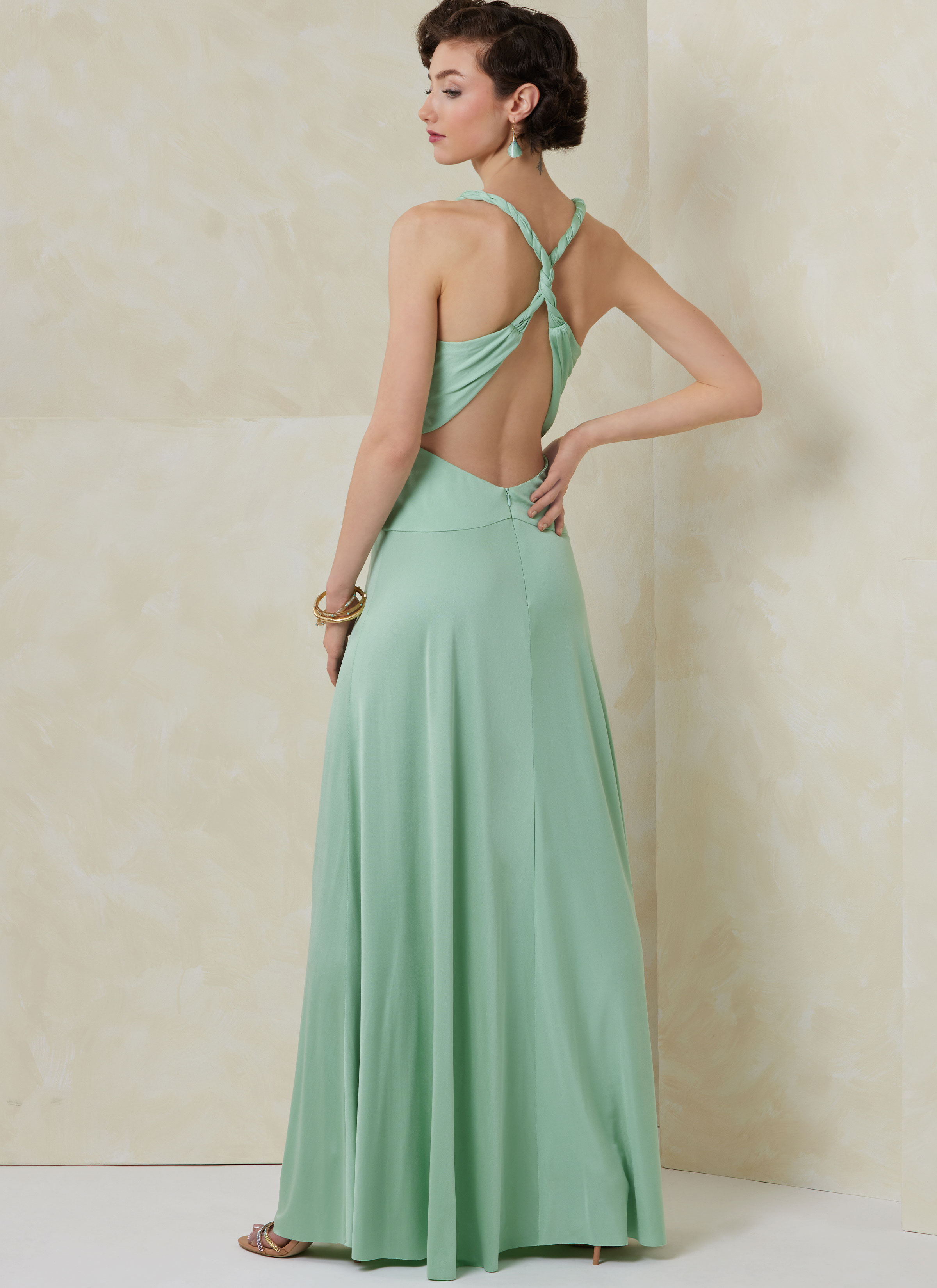 Vogue Patterns V2110 | Vogue Patterns Misses' Gown