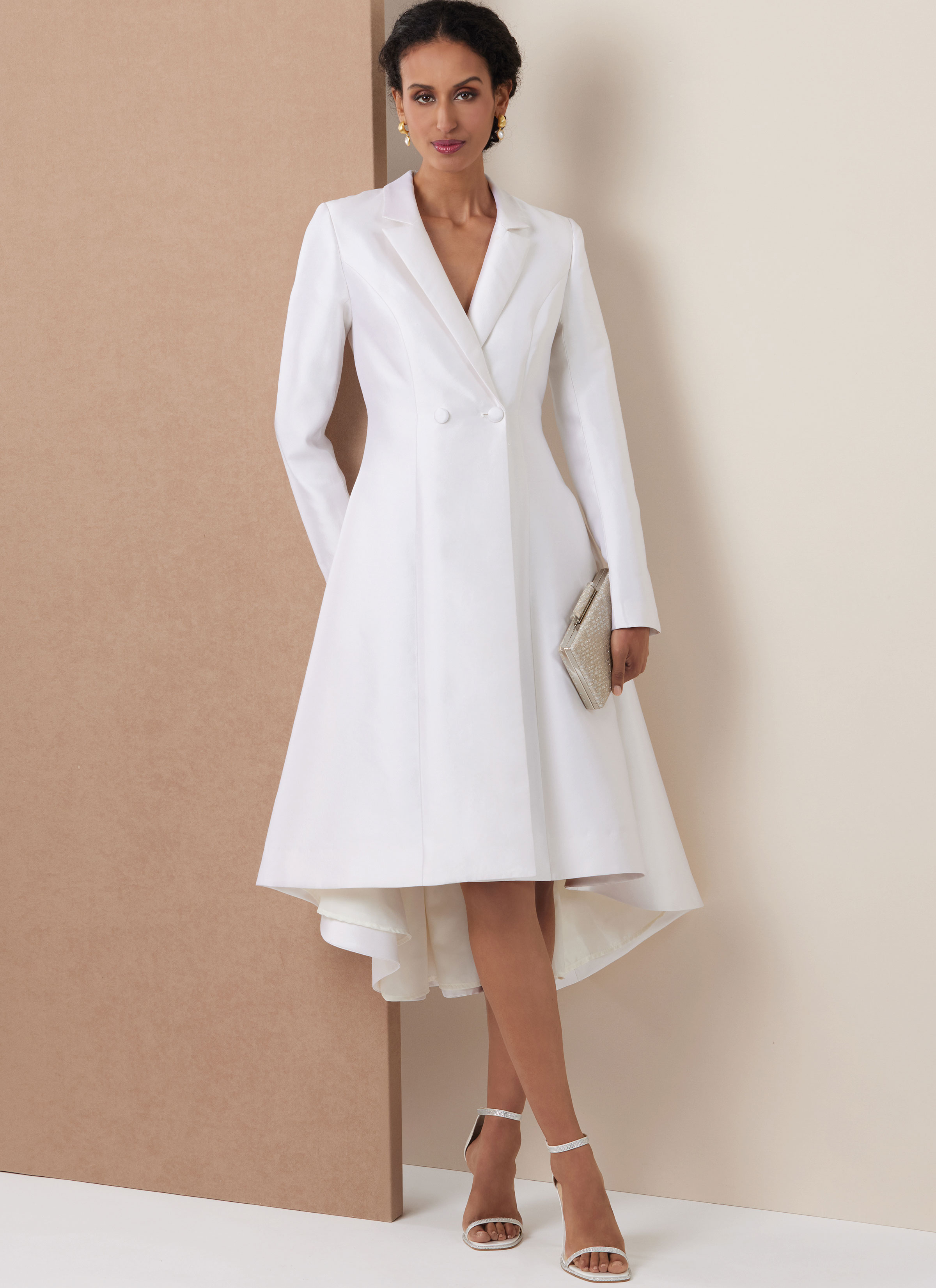 Vogue Patterns V2125 | Misses' and Miss Petite Double Breasted Coat Dress