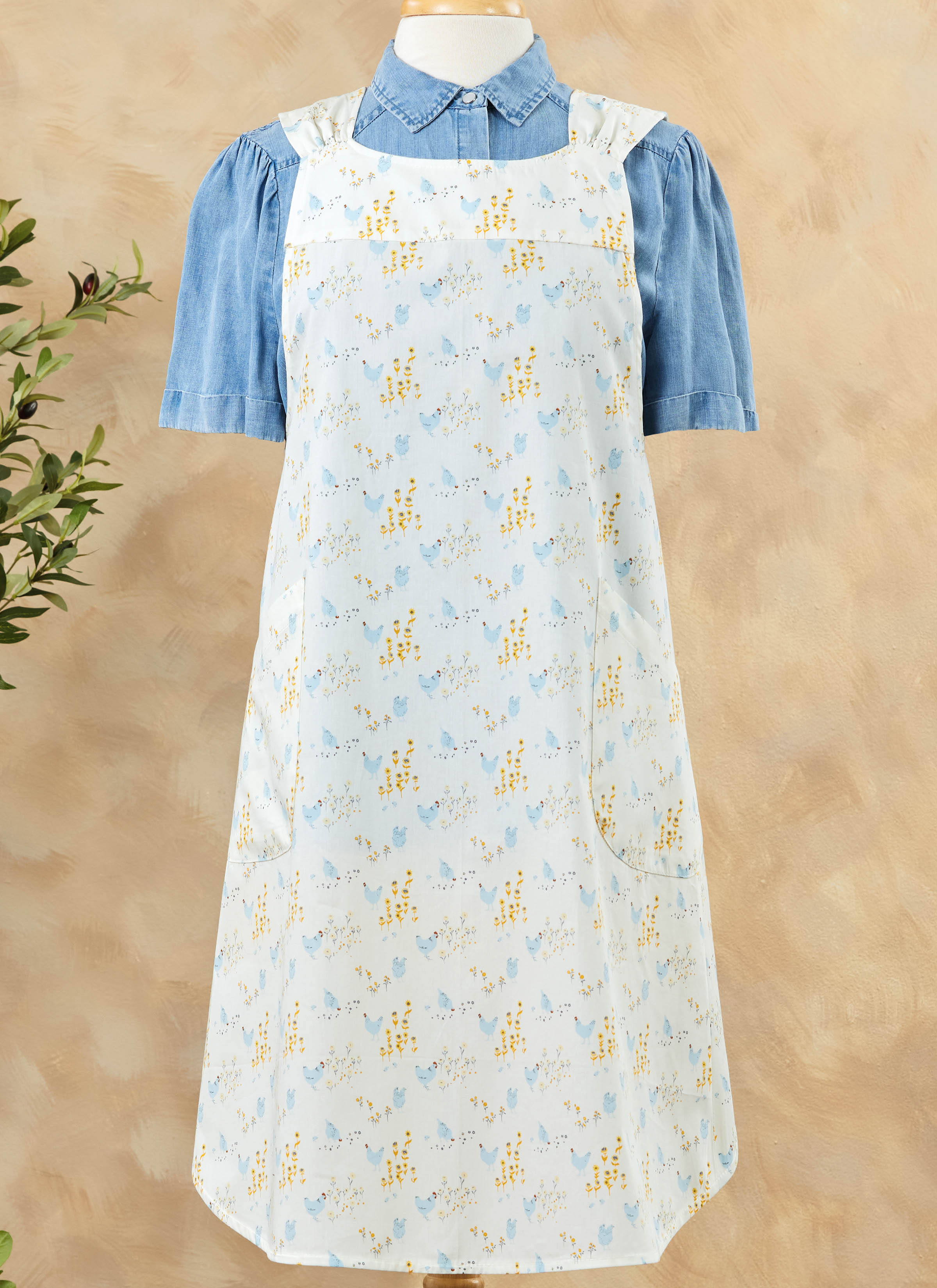 Simplicity S3257 | Simplicity Sewing Pattern Misses' Cross Back Aprons