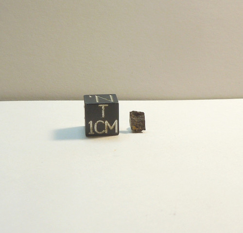 Dhofar 020, H4/5 Chondrite, Oman, Windowed Fragment, .126g