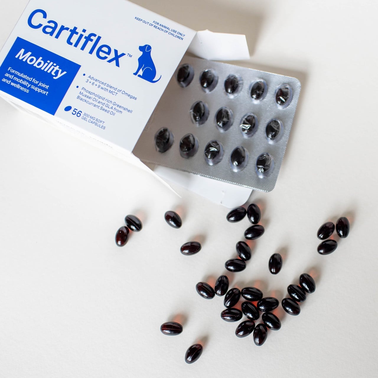 Cartiflex Joint Support for Dogs - 56 capsules for mobility and joint health in pets.