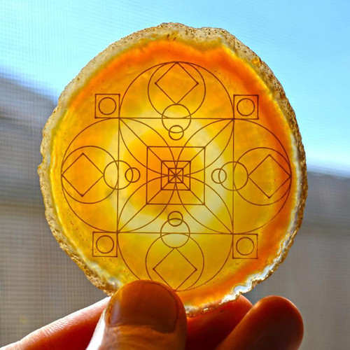 LaserTrees Root Chakra Crystal Grid Design - Laser Engraved Agate