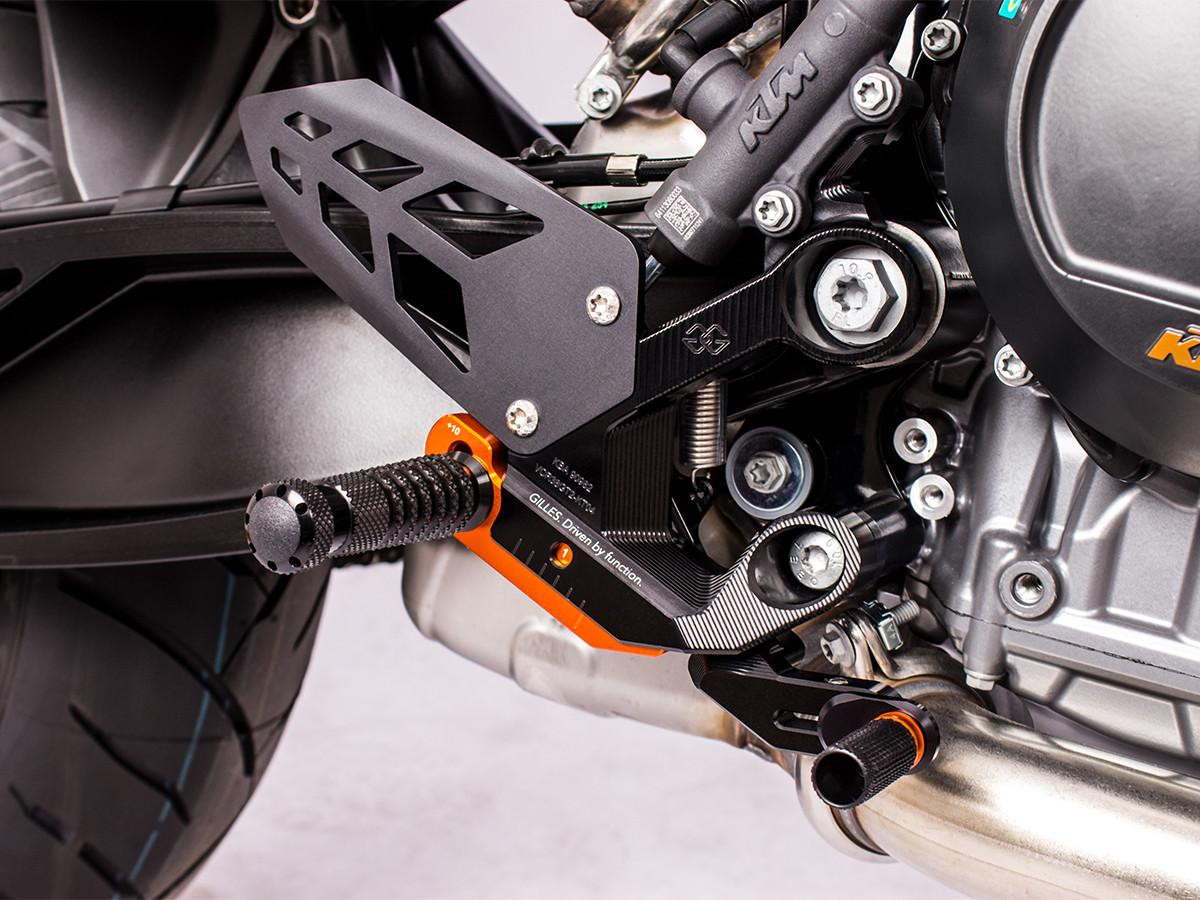 Gilles Tooling KTM Duke 890 / 790 Rearsets: MOTO-D Racing
