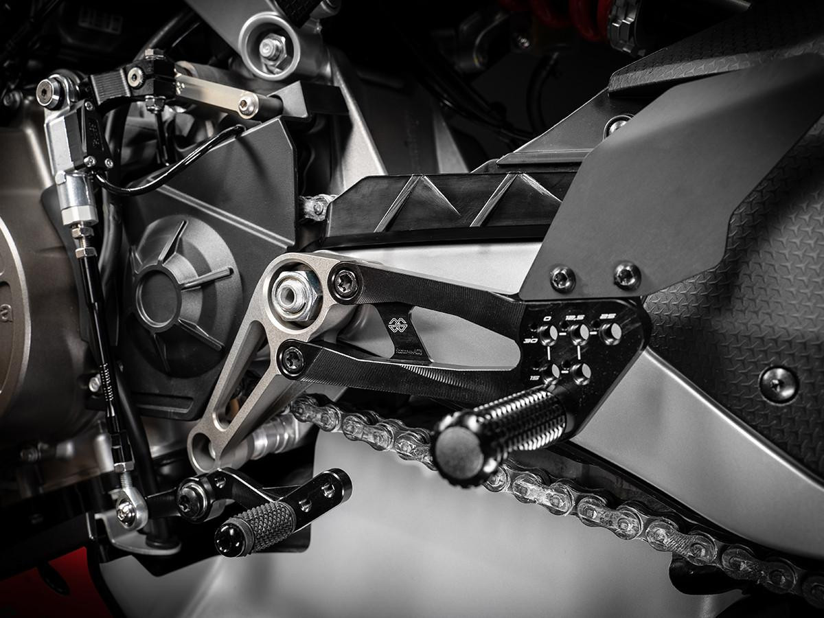 Gilles Tooling Aprilia RS 660 Rearsets: MOTO-D Racing