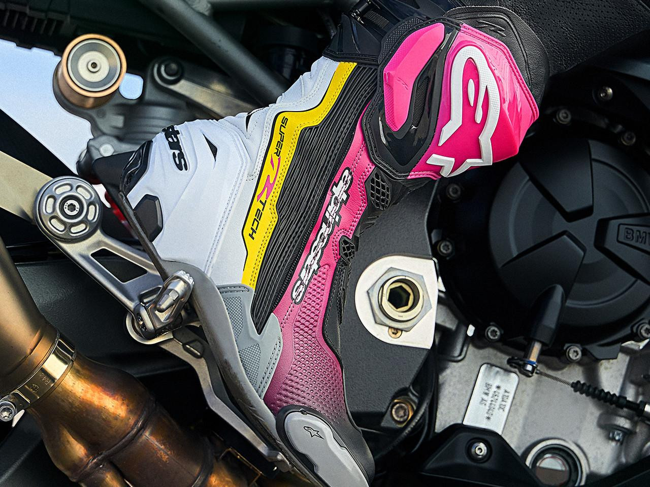 Alpinestars Supertech R Vented Boots (Black/A*White): MOTO-D Racing