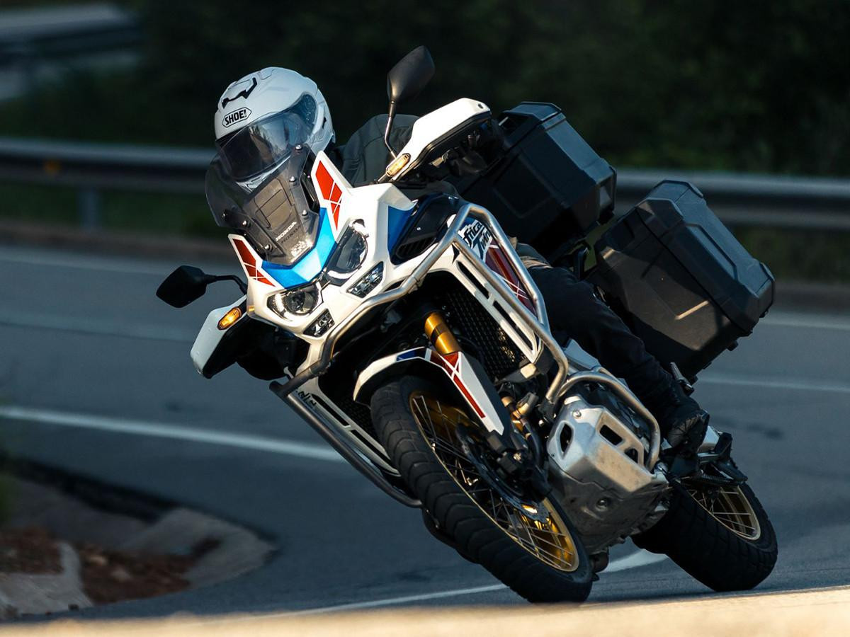Shoei Motorcycle Helmets | GT-AIR 3 Mike Helmet : MOTO-D Racing