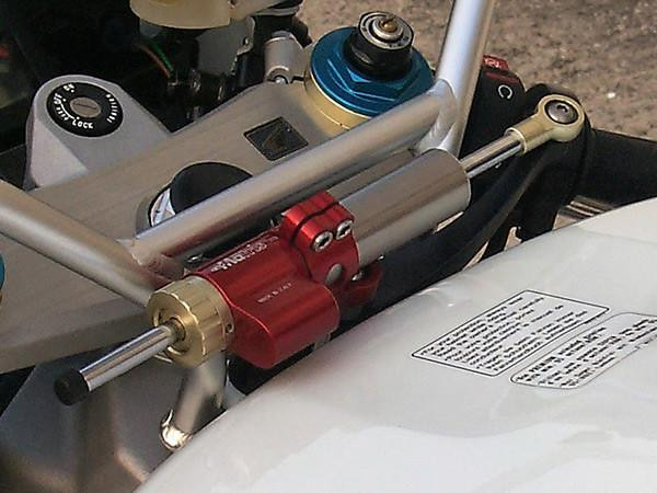 Motorcycle Steering Dampers Honda RC51 (02-06) | Matris Suspension