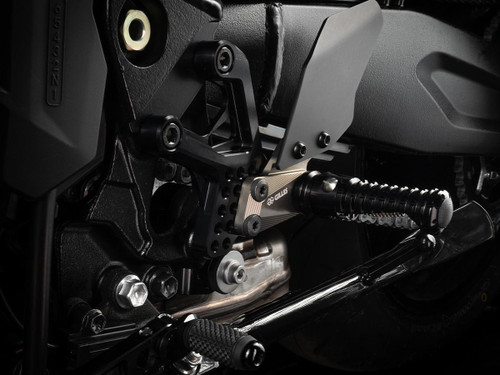 Gilles Tooling Suzuki GSX-8 R/S Rearsets: MOTO-D Racing