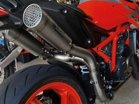 Spark KTM 1390 / 1290 Super Duke R / R Evo 
