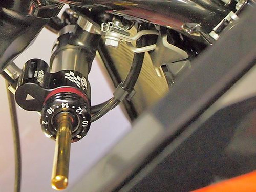 Matris KTM Duke 790 Steering Damper Sport Bolt-on Installed
