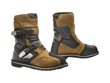 Forma Ice Pro Motorcycle Racing Boots | Black: MOTO-D Racing Forma Ice Pro Motorcycle Racing Boots | Black: MOTO-D Racing