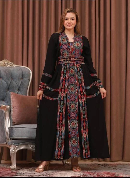 Palestinian Thobe - Traditional Embroidered Dress for Women