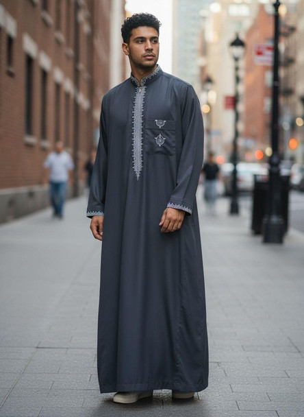  Tailored Men’s Thobe – Modern Tradition in Navy Blue 