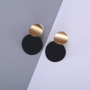 Unique Black Stud Earrings Trendy Gold Color Round Metal Statement Earrings for Women New Arrival wing yuk tak Fashion Jewelry 