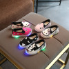 New 2018 cartoon glowing cute baby girls boys shoes slip on LED lighted soft toddlers canvas glitter Lovely baby first walkers