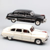 1:24 Scale Road Signature Russia USSR classic Gorkovsky Gorky GAZ-12 ZIM Sedan Volga diecast model cars toy for collection gifts