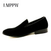New 2018 Velvet Men Loafers Luxury Brand Shoes Slip on Pointed Toe Party Wedding Shoes Fashion Men Loafers Black Green Wine Red