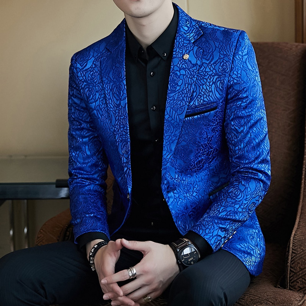 blue blazer with black shirt